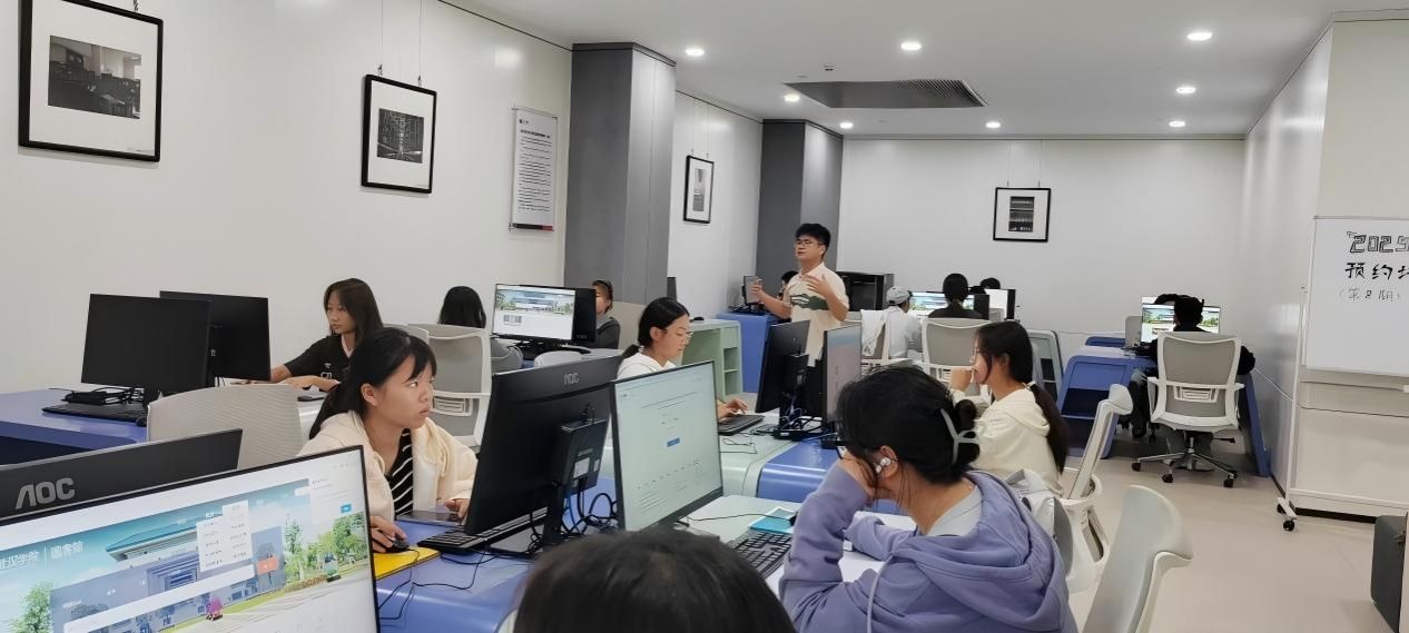 圖書館2025年下半年新學期預約培訓講座如期開展，助力師生高效獲取教育信息